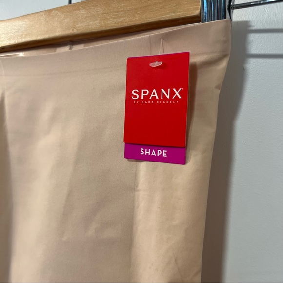 Spanx Thinstincts High Waisted Mid-Thigh Short Nude Size Small - Picture 11 of 11